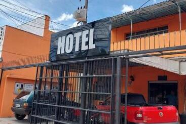 هتل Económico