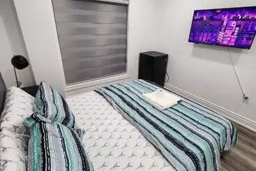 Majatalo New Modern Cozy Room In Innisfil