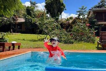 Hostel Mainumby  Colibri Posada