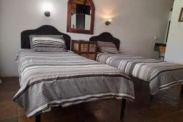 پانسیون Lion S Den Guesthouse Otjiwarongo