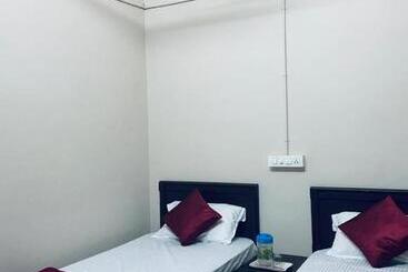 Herberge M Square Residency