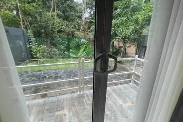تختخواب و صبحانه Rani Suite And Cabin
