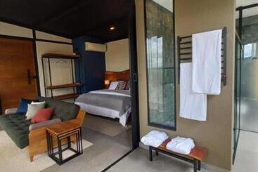 Hotel Terra De Kurí