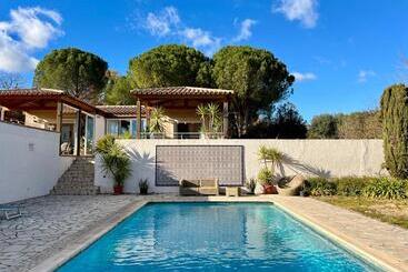 פנסיון Au Bonheur Dezange