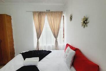 بنسيون Effortless Garden Suites Cambridge