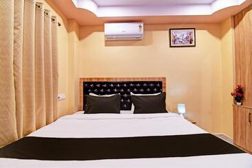 Hotel Super Collection O Mahal