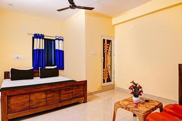 Hotell Oyo Haramani Palace