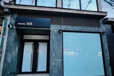 Hostel 165