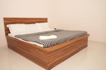 호텔 Seven View Durg