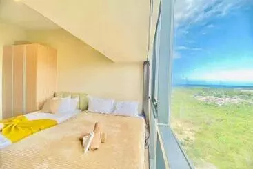 Aparthotel Mactan Newtown Near Airport! With Pool Access