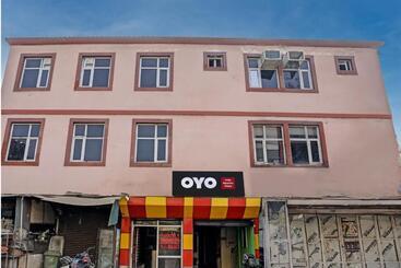 Oyo Flagship Hotel Rajendra Palace