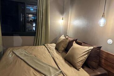 تختخواب و صبحانه N