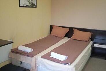 فندق къща за гости до 25 човека