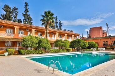 هتل Complexe El Bassatine