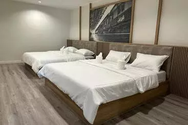 Hotelli Nadpob Station นัดพบสเตชั่น