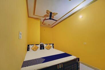 Spot On Hotel Royal Palace