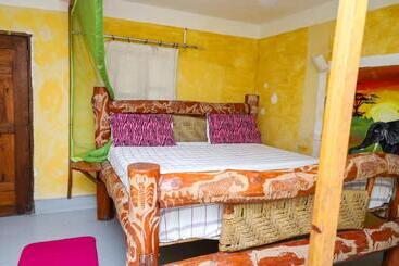 펜션 Diani Peaceful Garden