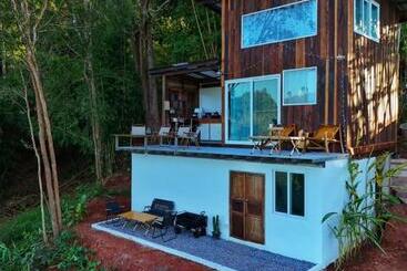 Resort บ้านเล็กในป่าใหญ่ At น่าน Little House In The Forest At Nan