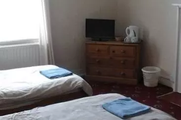 Hostal The George