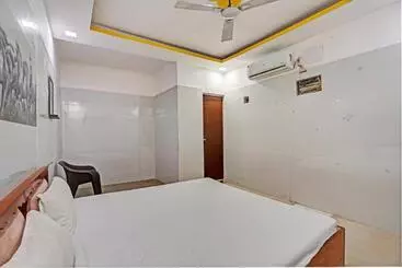 Oyo Hotel Surya Dev