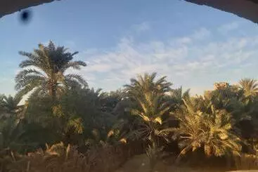 پانسیون Oum House