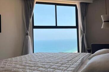 Hotel Moon Apec Mandala Mũi Né