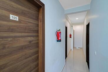 Oyo Hotel Safari Inn