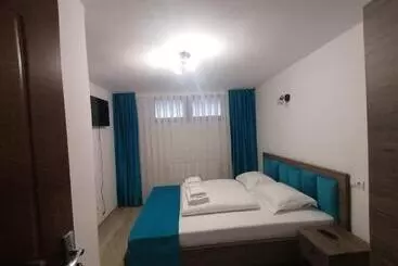 Pensión Casa Vânătorilor