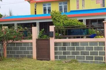 پانسیون Sur La Route De Tortues