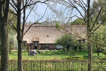 مبيت وإفطار Landgoed De Bongel