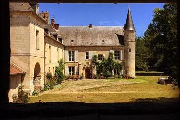 ベッドアンドブレックファースト Le Château De Coyolles