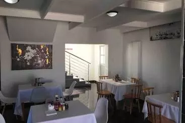 Bed and Breakfast White House Lodge