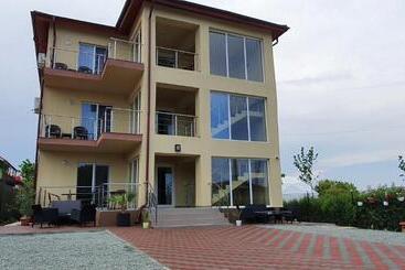 Pensionat Vila Bella 2m