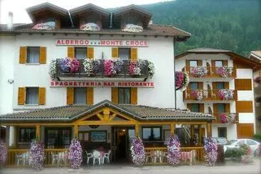 Otel Albergo Montecroce