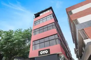 Hotel O Alpha