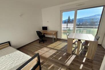 هتل آپارتمان Panoramic Campus