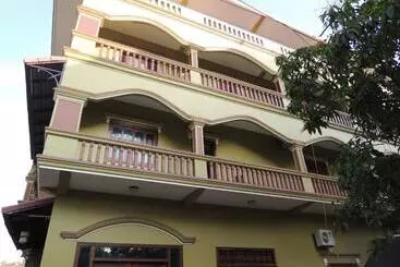 Majatalo Golden Papaya Guesthouse