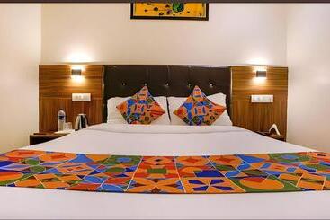 Hotel Deluxe Residency