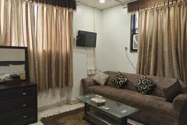 Hotel Nirvana Lodging & Boarding