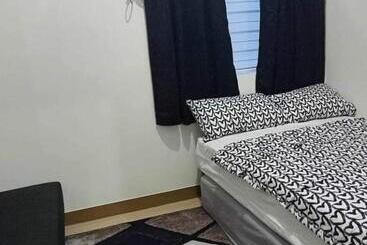 公寓式酒店  Chelsea Suite S Esthetic Staycation At Trees Residence Qc