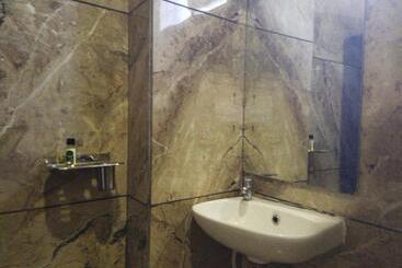 בית מלון כפרי Konark Nest