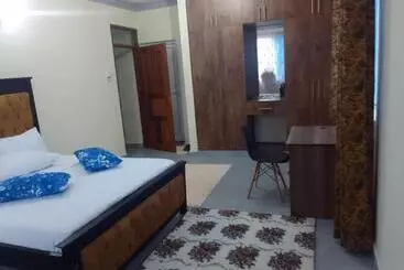 Ostello Mine Is A Bnb House, With 3 Bedrooms. One Master Bedroom. It S I Pavilion Suites Apartment, Block 1h