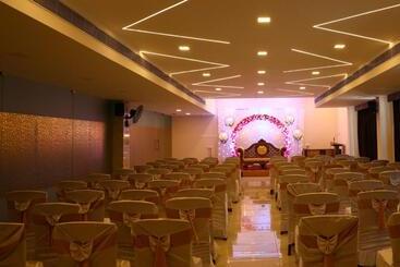 בית מלון כפרי Vpn Regency