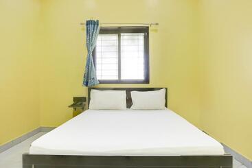 Oyo Hotel Raj Guest House