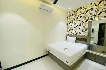 Hotel Rose Inn