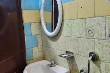 Pension (Hôtel basse catégorie) Rowdralaya Residency Guwahati