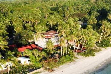 Pensión Tropicasa Siquijor Seafront Guest House