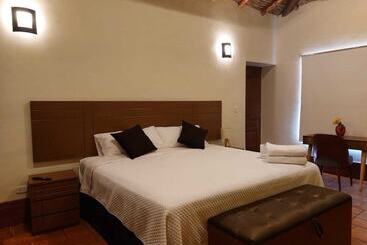 Aparthotel La Finka Hotel Y Eventos