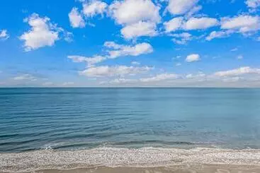 アパートホテル Good Time Charlies Oceanfront Retreat
