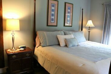 צימר Greenwood Manor Inn